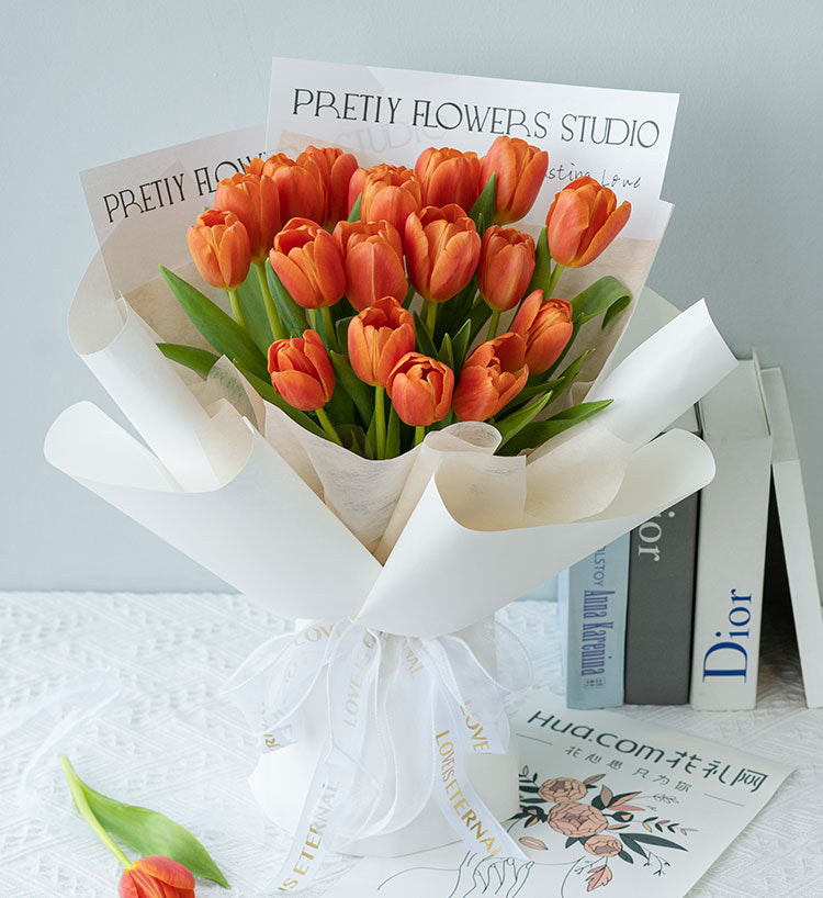 Meet the beauty - 19 Tulips in a bouquet